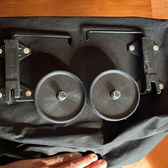 Black with Mesh Rolling Bag - Picture 8 of 11